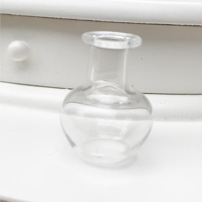 Mini Glass Vase – Cute Dollhouse Decor & Tiny Flower Holder